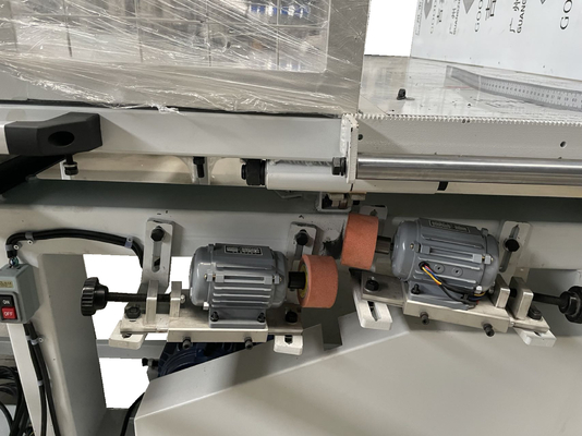 القاطع الرغوي العمودي الصناعي للفراش الإسفنج 1.74kW