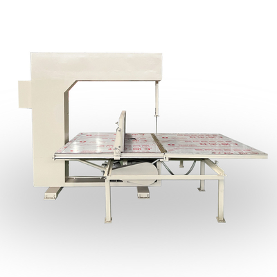 ماكينة قطع الرغوة اليدوية العمودية CNC للفراش الإسفنج 1.74kW