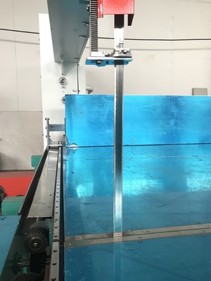 1.74kw 1200mm ارتفاع آلة قطع رغوة PU عمودي CE في ورقة