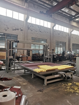آلة القطع CNC قطع شفرة تذبذبية لمواد الرغوة صناعة المراتب والأثاث
