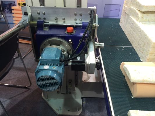 6kw رغوة مرنة عمودي CNC تتأرجح شفرة القاطع عالية السرعة