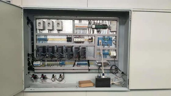 آلة قطع الإسفنج CNC العمودية 40m / Min تقطع الأشكال ثنائية الأبعاد