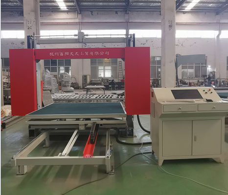 قطاعة سكين تتأرجح CNC من مادة البولي يوريثين مع طاولة تورينج لقطع الأشكال ثنائية الأبعاد أو ثلاثية الأبعاد