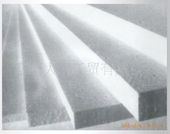 آلة قطع رغوة الأسلاك الساخنة الكاملة التلقائية EPS Polystyrene CNC CE