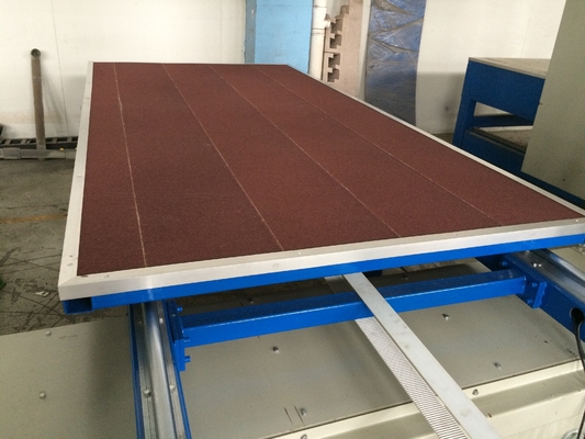 10m / Min 3D آلة القطع CNC للرغوة شبه الصلبة مع طاولة عمل الفراغ