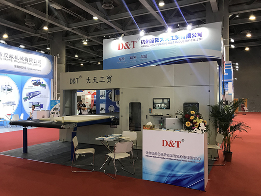 DTC - R2012 آلة قطع محيط الشفرة الدوارة لرغوة ذاكرة المراتب
